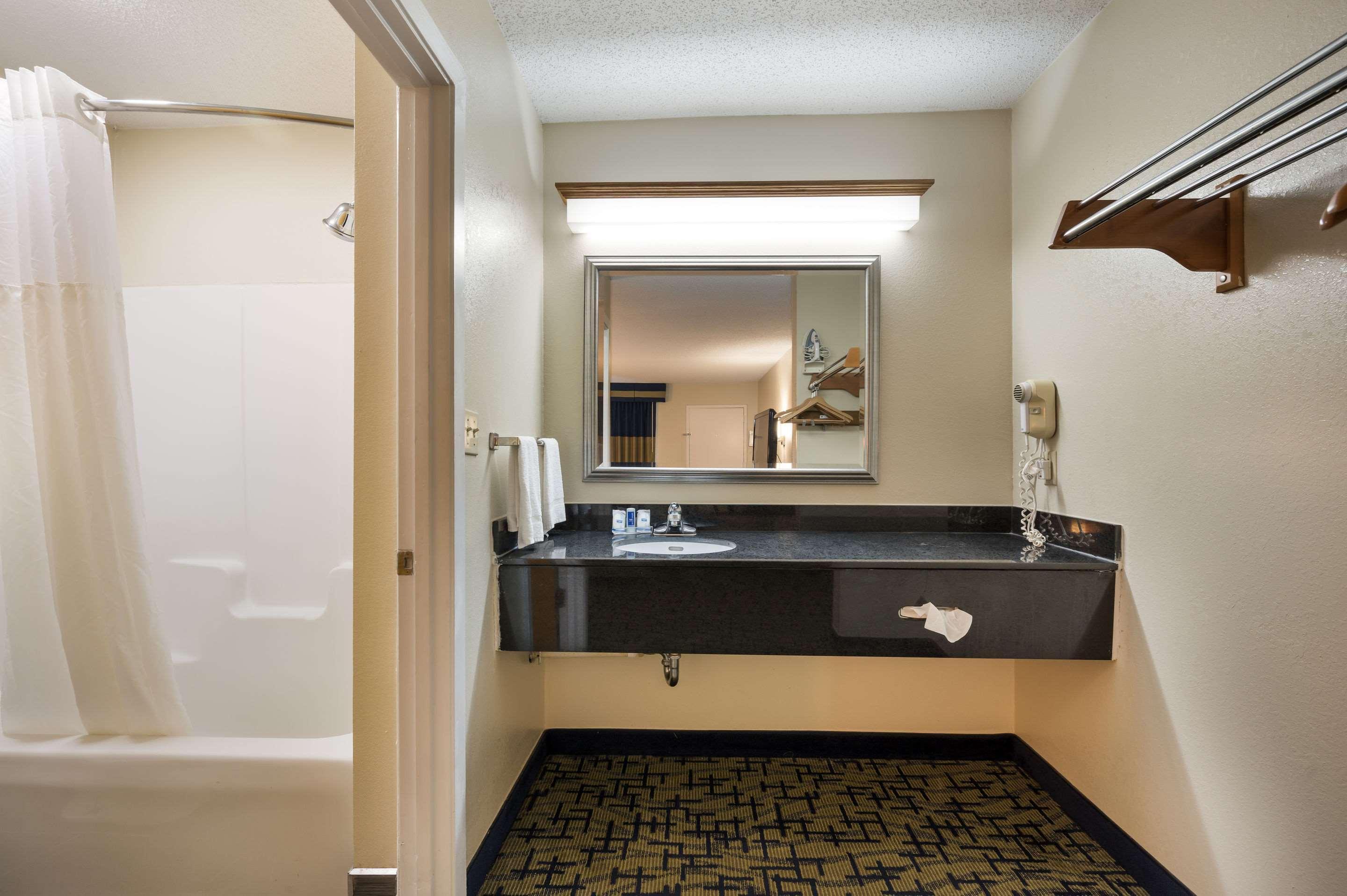 SureStay Hotel by Best Western Meridian Exterior foto